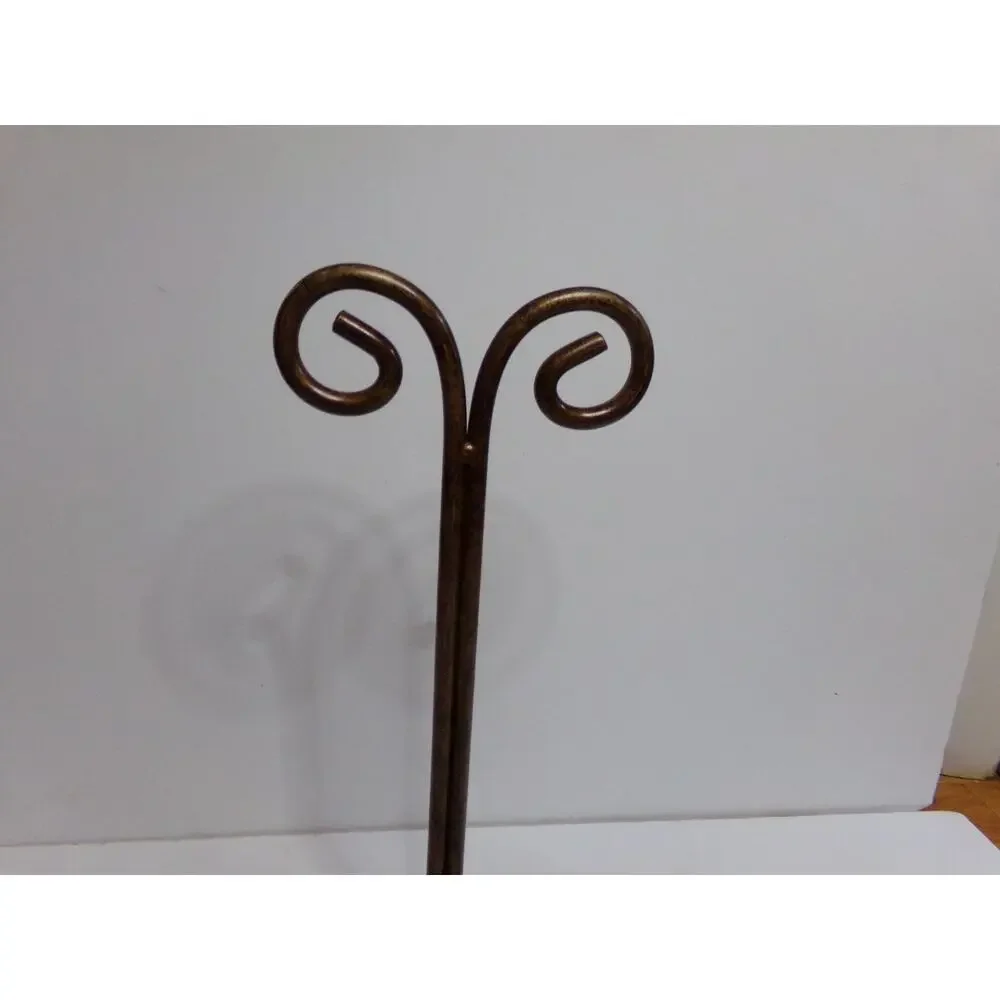 Heavy brass look‎ ornate scroll 12x12 tabletop picture/plaque holder LN